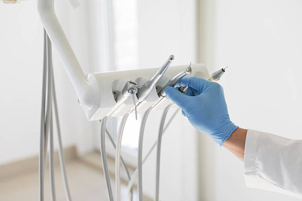 24/7 Emergency Tooth Extraction experts in Village Green-Green Ridge, PA